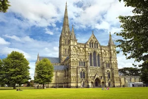 Top 10 Churches in the UK